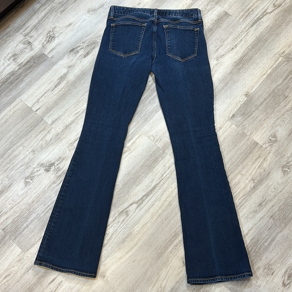 GAP Low Rise Curvy Bootcut Classic Dark Blue Wash Denim Jeans / Women’s Size 27L - Picture 5 of 8